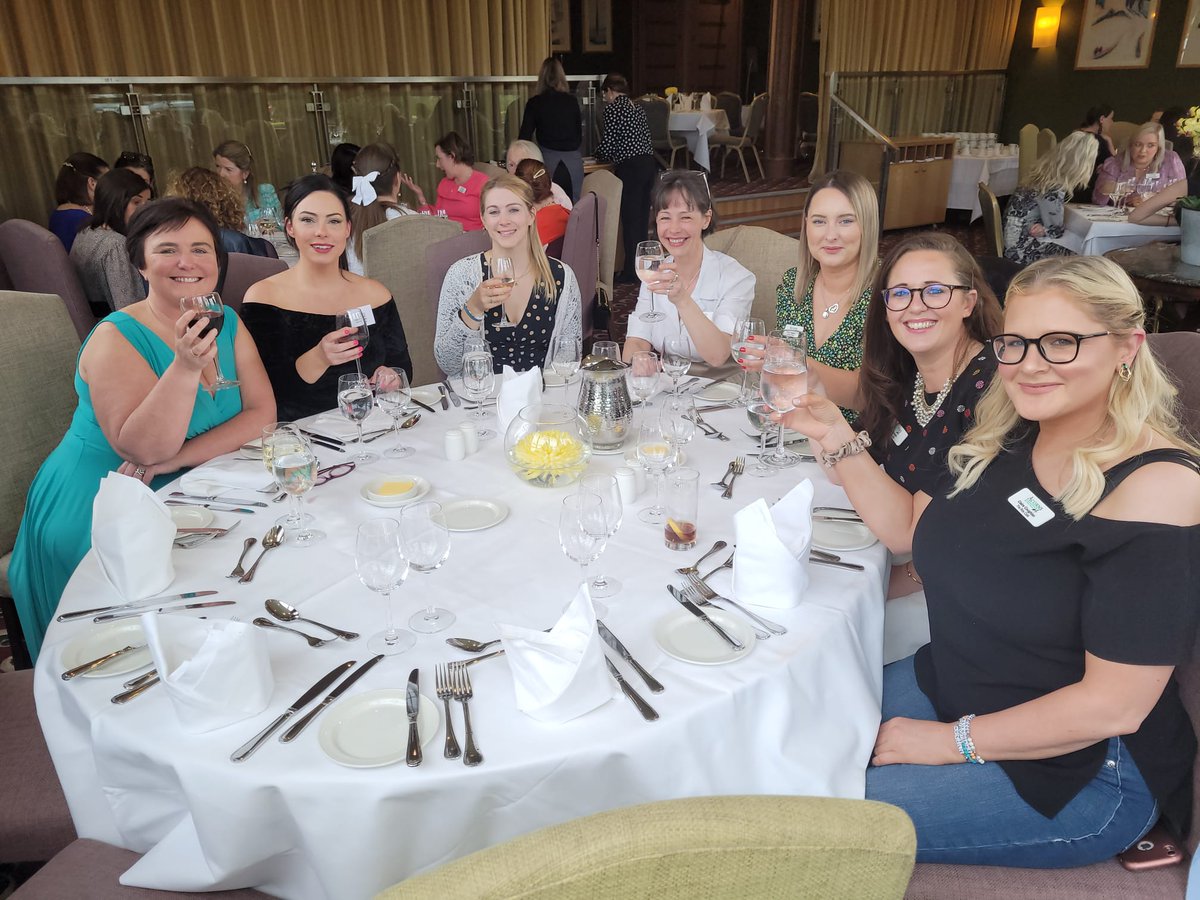 Imagine_lab_'s tweet photo. An amazing start to May, graduated from the @Acorns program in Mullingar. What a great few days spent with my lead @DDMcGlone and my fellow Acorns, Sarah Fitzpatrick, Claire Coughlan, Antoinette Moore, Sinead Smyth Artist, Rebecca Power and Lucianna Hare. https://t.co/rVESmDD2uq