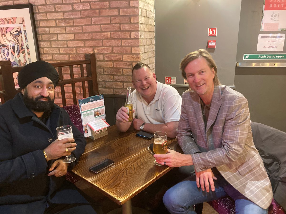 re_sauce_'s tweet photo. What a week last week. Paul Dexter was over presenting to the #AVConsultantsGroup and we arranged meetings with some of the larger European and Global SI’s. including the fabulous @AVISPL_UK .
#avtweeps #avispl #jetbuilt #resauce @jetbuilt https://t.co/DlAh74o3QV