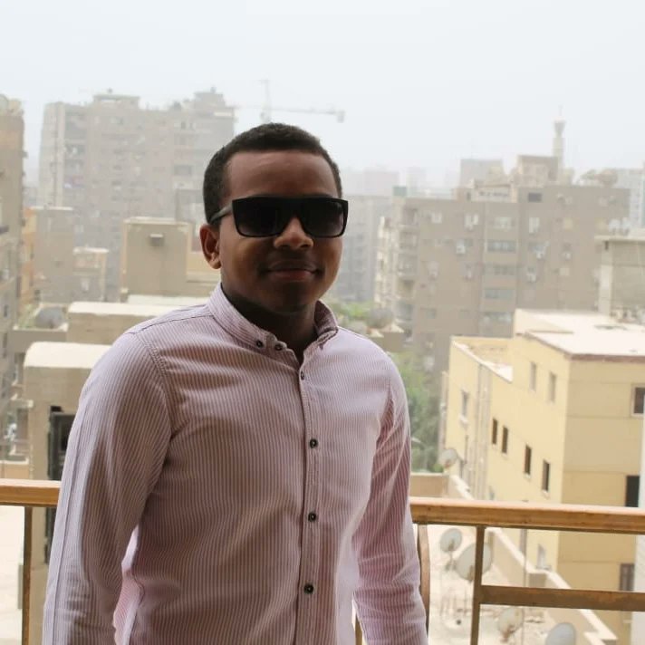 Hussam_jaralnbi's tweet photo. عيد سعيد ♥️🌹
#HappyEid https://t.co/nyaXIK3JUP