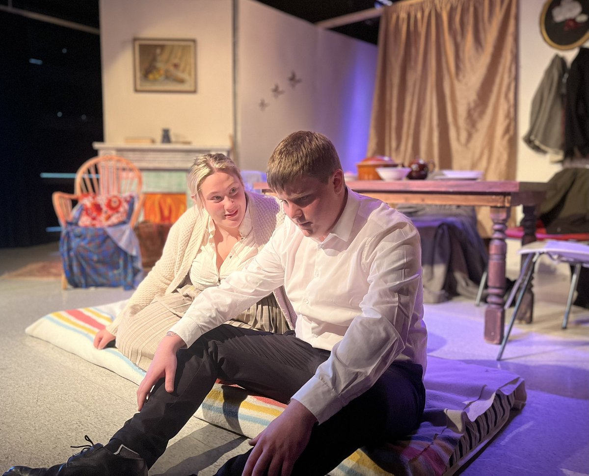 Ayrshire College Drama tweet media