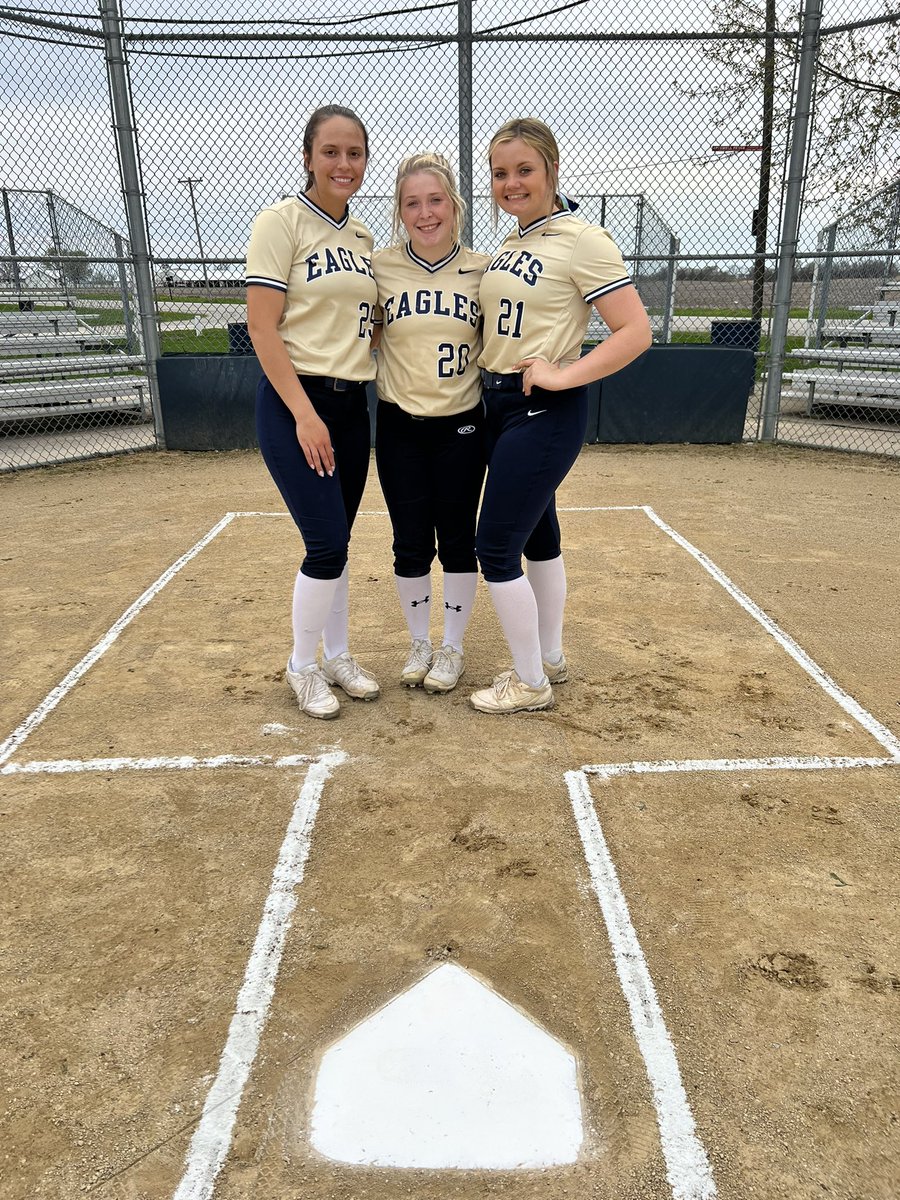Mercosoftball's tweet photo. Hoping to celebrate our seniors before the game tonight! Game time 4:30pm https://t.co/p4BemyynlQ