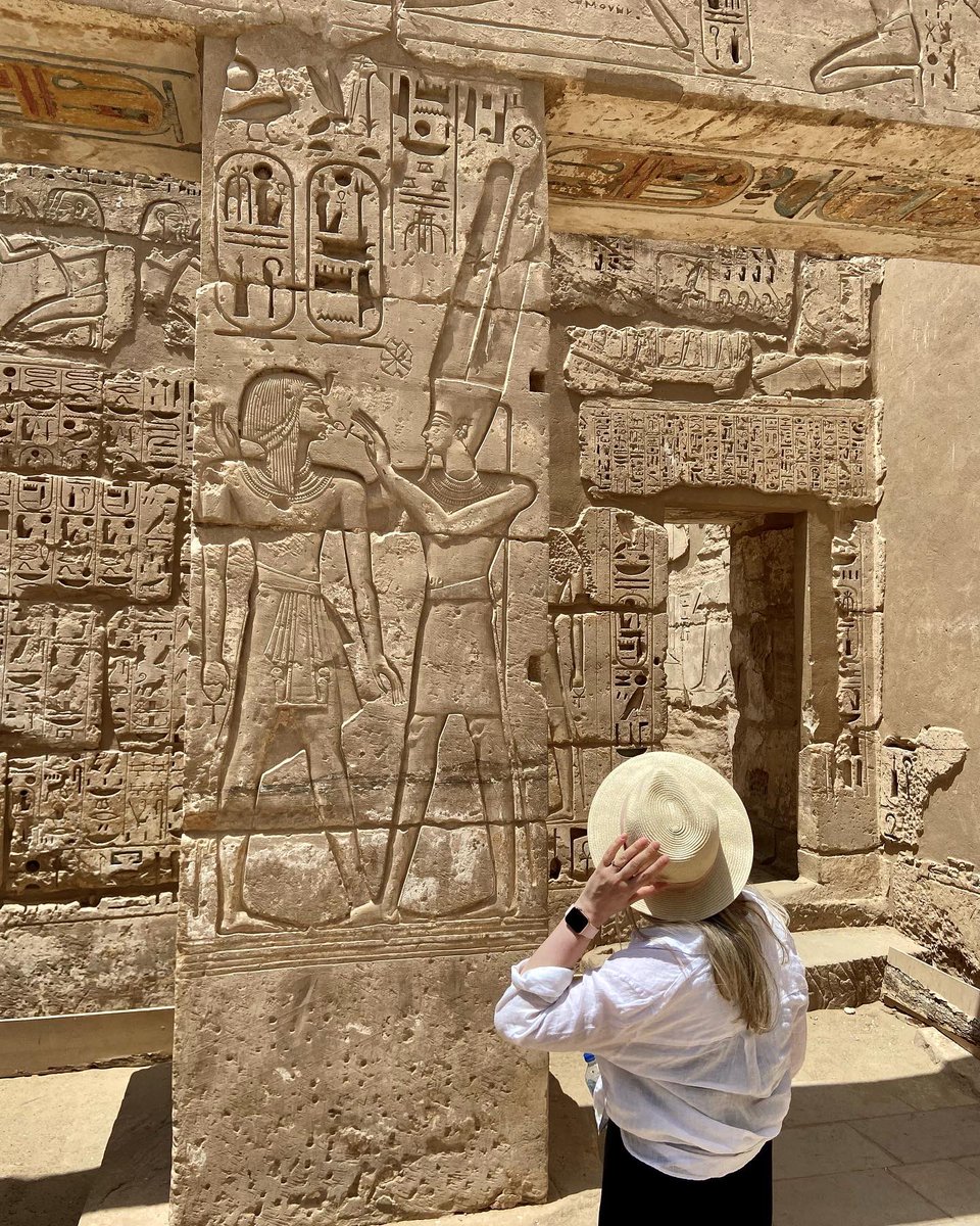 chrisnaunton's tweet photo. Ramesses III being offered the symbol of life by Amun-Ra, Lord of the thrones of the two lands, foremost one of Karnak.Mortuary temple of Ramesses III, Medinet Habu.
#Ramesses #ramses #ramsis #medinethabu #Egypt #Egyptology #archaeology #ancientegypt #pharaohs #actualnilecruise https://t.co/LosDHgaiXl