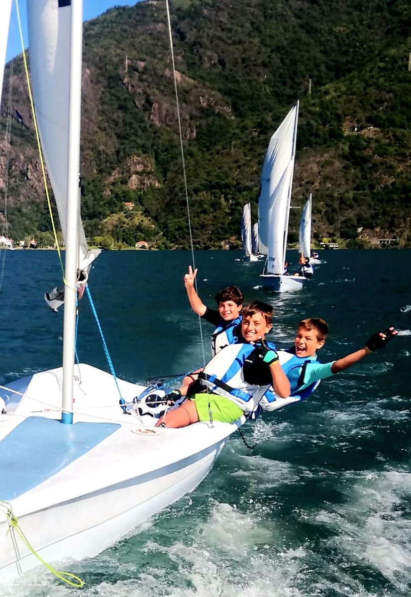 Orza_Minore's tweet photo. Scegliere i Campus Orza Minore significa godere di un prodotto unico: una settimana di vela, sport, natura e divertimento. Da giugno a settembre, tutte le settimane
Info@orzaminore.eu
039.2303256 #polodelvento #lavelacomelaimmagino #sailingFIVer https://t.co/Gj9Nksq87g https://t.co/USmuqrghlb