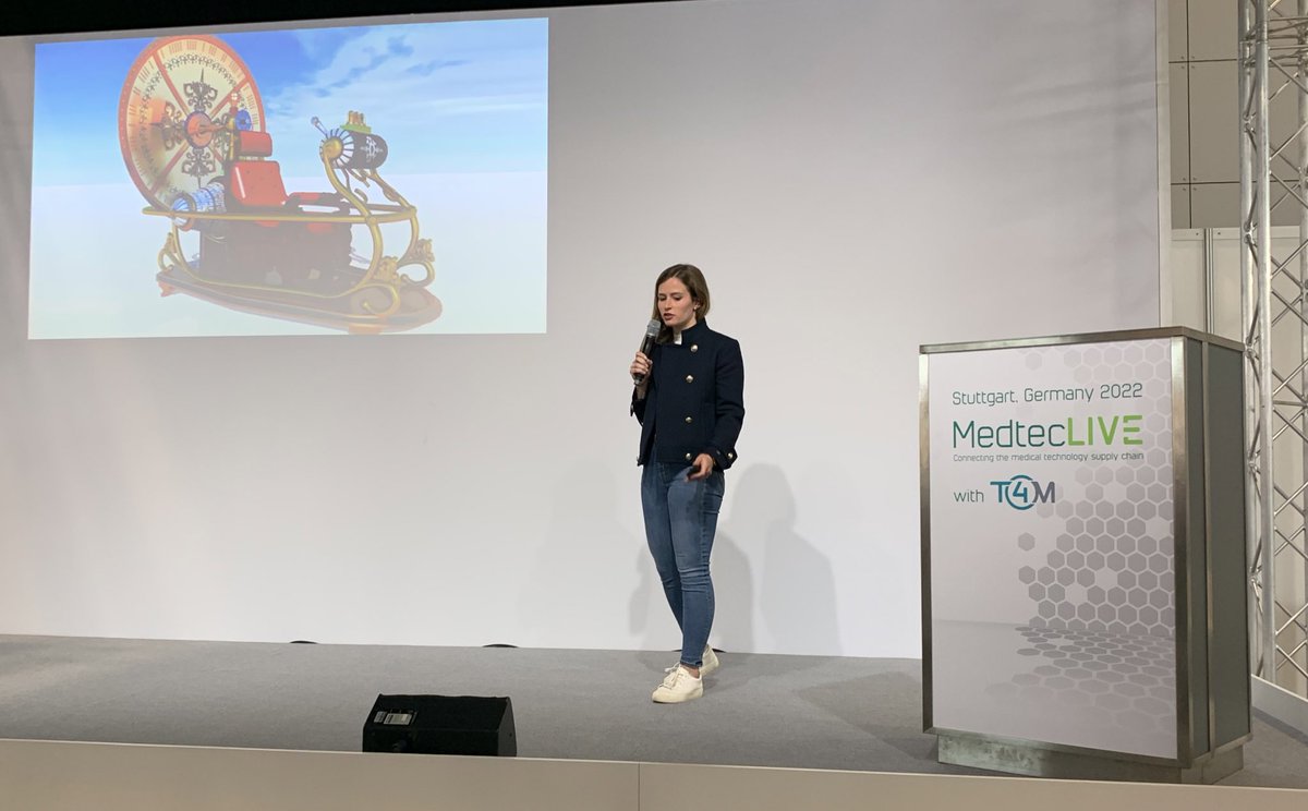 healthcare_de's tweet photo. #Medtechlive Pitch 5 PeakProfiling Deutschland
KI-basierte Technologie soll krankheitsspezifische Stimmmerkmale erkennen. Durch Algorithmen erkennt man bereits Depression, Demenz + Bewegungsstörungen und neu jetzt auch Alzheimer. 
https://t.co/Vowtax9mMa https://t.co/NrRcjLyRmm