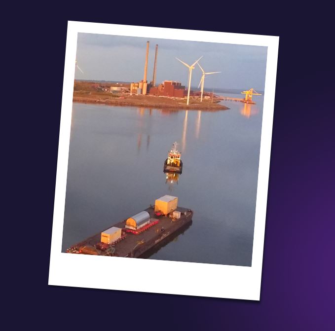 I savely arrived at the Moneypoint power station. Here, a range of #renewable technologies will be deployed over the next decade with the capacity to power 1.6 million homes.🧵14/x