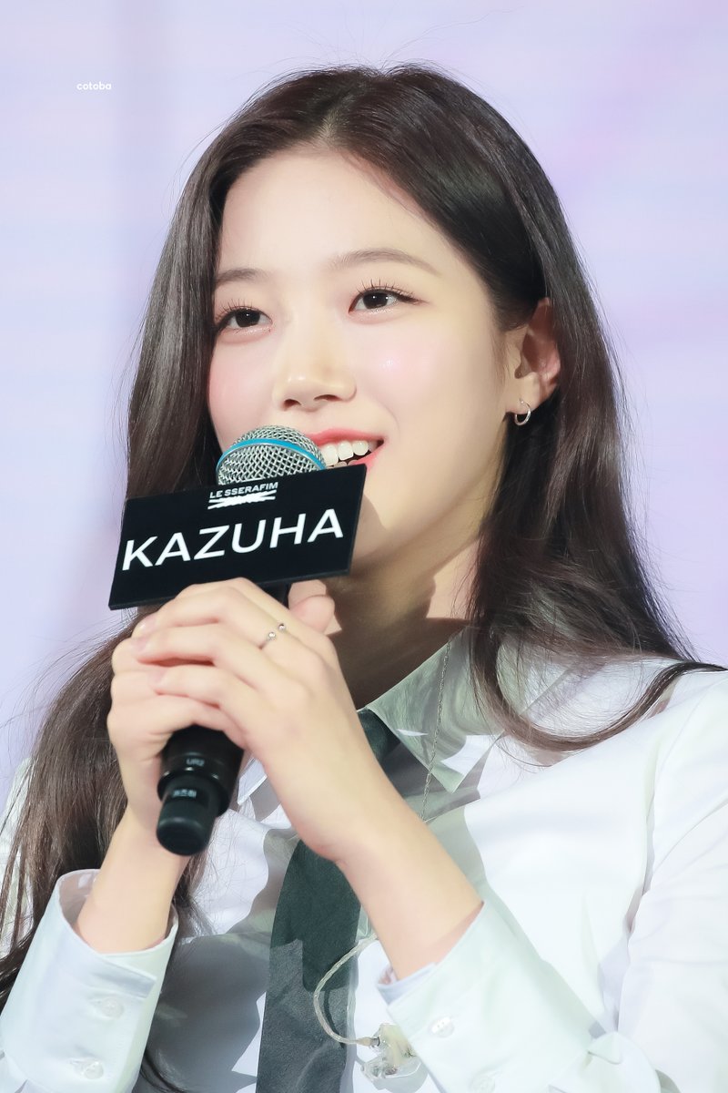 220502  데뷔쇼케이스

#카즈하 #kazuha #르세라핌 #LE_SSERAFIM