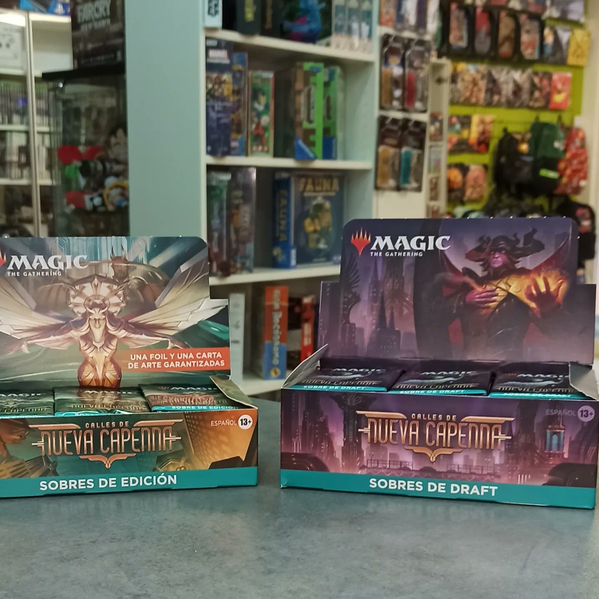 VALDEGAMERS's tweet photo. Disponibles sobres de edición y draft
Calles de Nueva Capenna ⬛
YA DISPONIBLES❗
 🛒https://t.co/Lio9Gh8CrR🛒

-

-

#magicthegathering #cartasmagic #sobrescapenna #capenna #callesdenuevacapenna #magicespaña #tutiendamagic #videojuegosymuchomas #mtg #foil #draft https://t.co/5W30eB2IGL