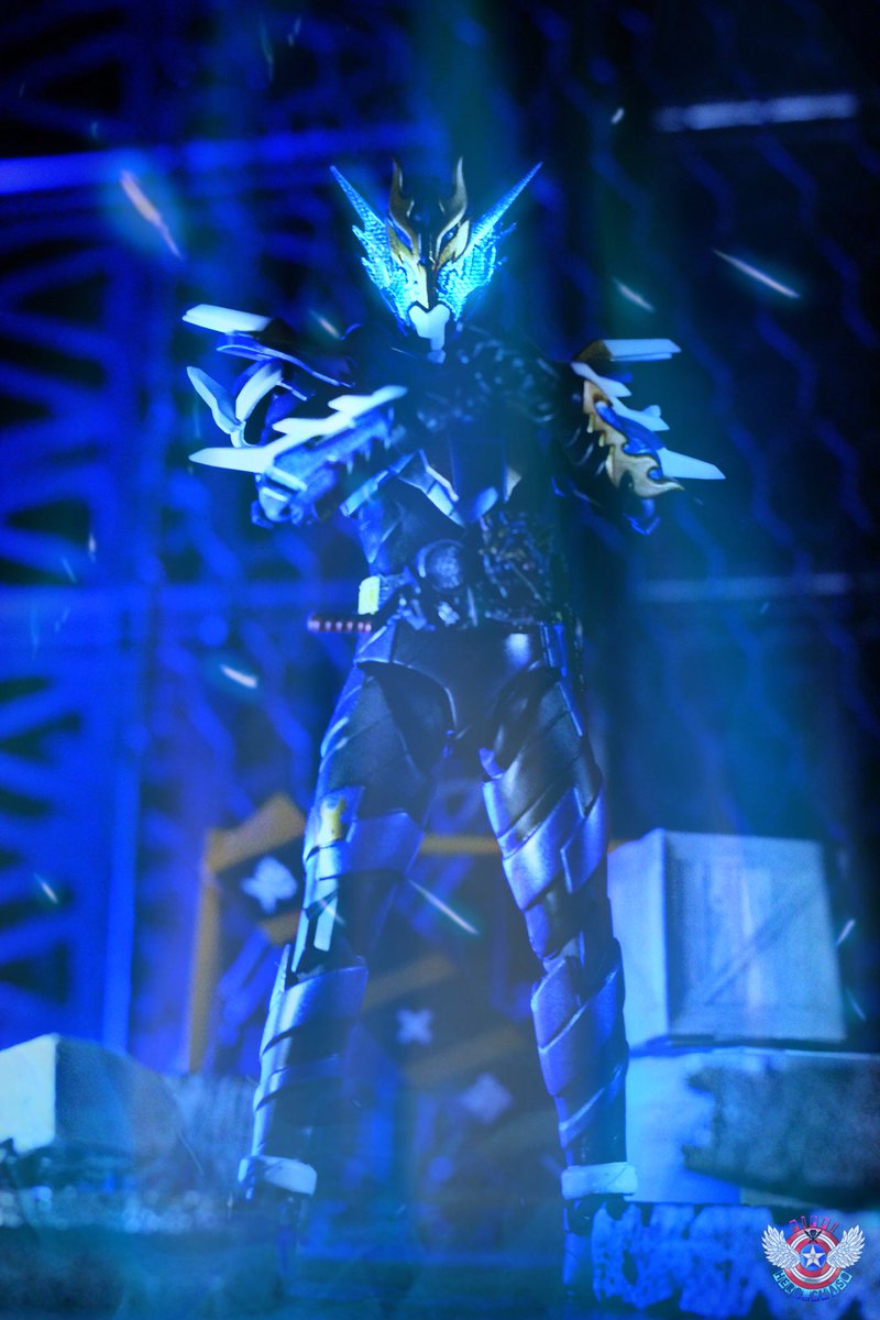 仮面ライダークローズ のイラスト マンガ コスプレ モデル作品 265 件 Twoucan