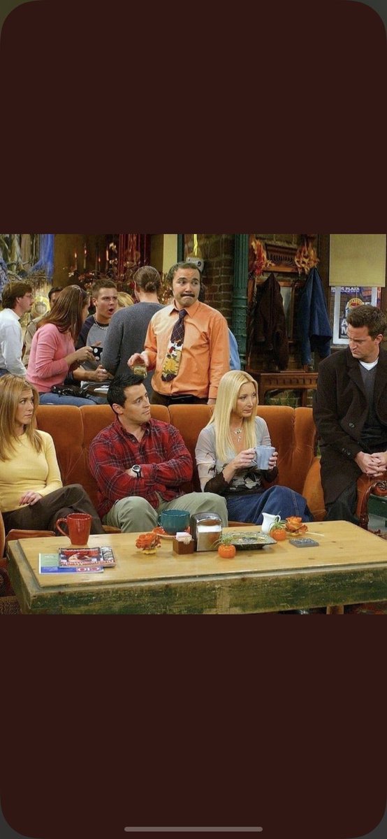 Bir tutam da Feyyaz Yiğit serpiştirelim ömürlük izleyelim😀😀