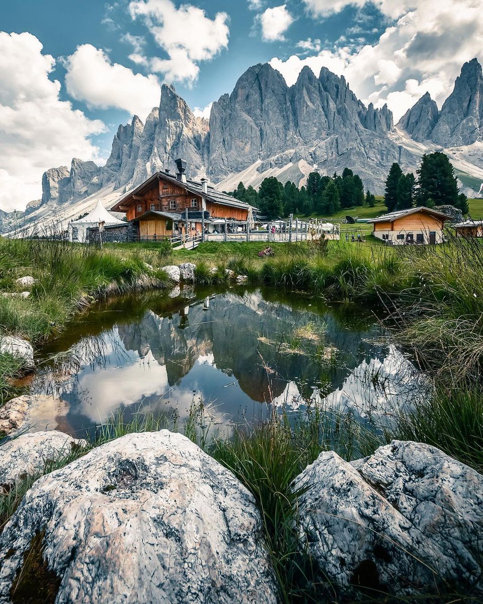 Location: Rifugio delle Odle
Photo by brigrc | Instagram