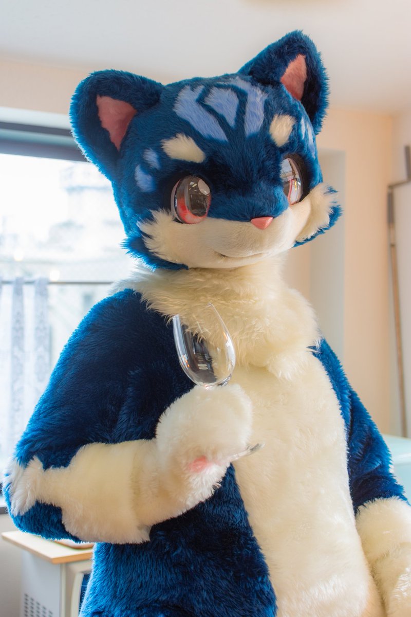 ralzack's tweet photo. #フォロワーさん何人に好きっ���言って貰えるか見た人も道ずれ

何か飲んでいく？ https://t.co/9668eBAPrX