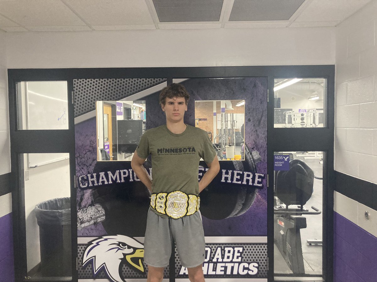 To be the man, you have to beat the man! @AverySchroeder0 wins the workout belt. Who is going to take it away from him on Thursday? #oldabepride #ubuntu