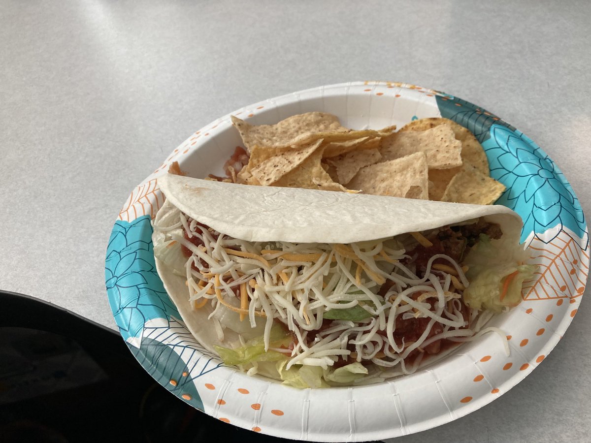 jotero05's tweet photo. FLL!! This is how We do our Taco 🌮 Tuesday! ⁦ Breakfast is served! ⁦@weareunited⁩ https://t.co/dIagQovt6R