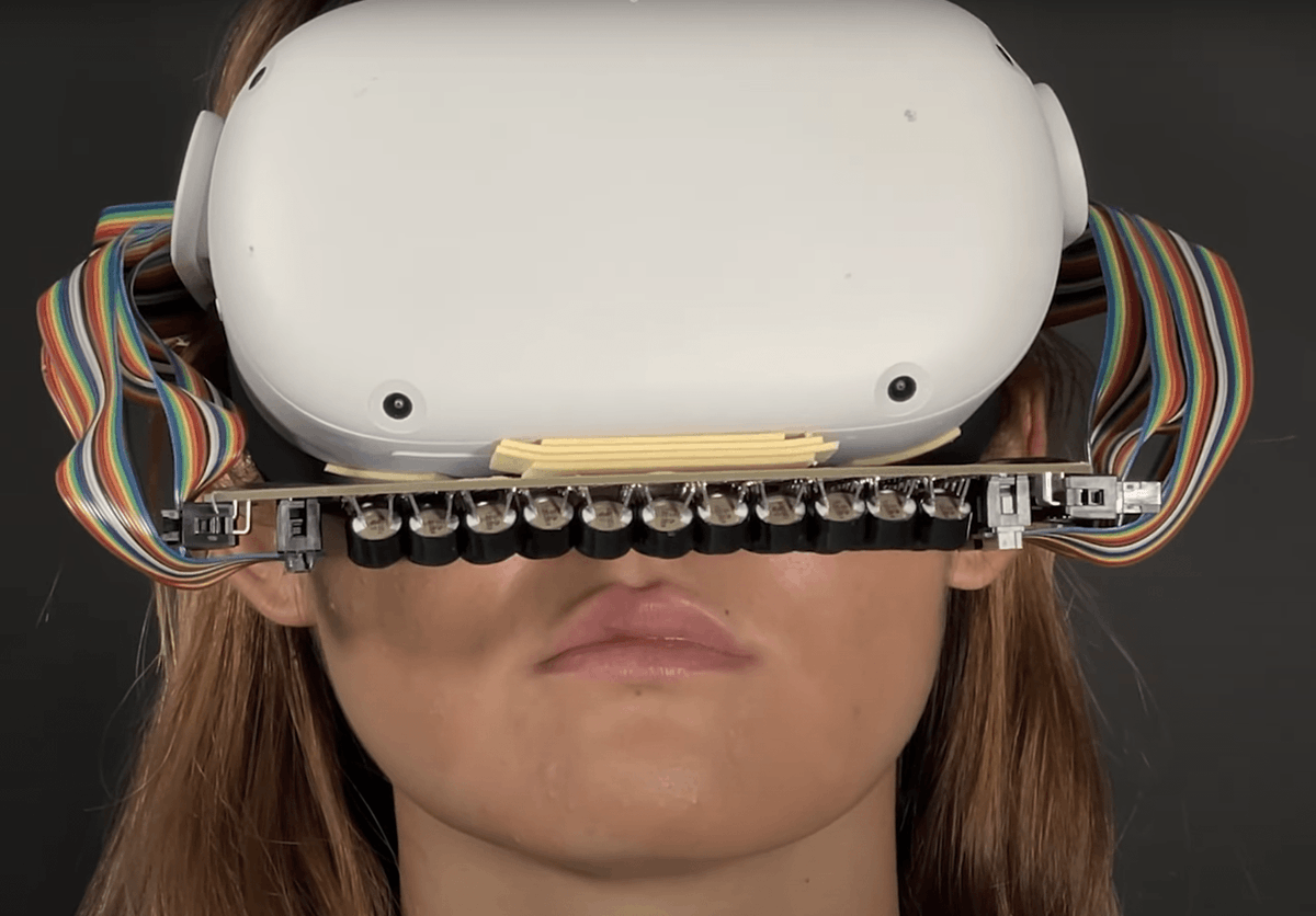 ReviewsVr's tweet photo. 🍔 Kissing in VR - https://t.co/vGjxNFjw4y https://t.co/bRsQ0JedEG