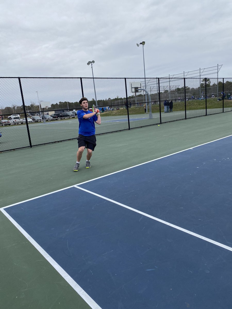 MashpeeTennis's tweet photo. Not only did Sophomore co-captains Andrew Kelley and Loc Phu grab wins in singles matches yesterday, they displayed tremendous leadership and sportsmanship to lead this young team as they have done all season. Keep up the good work fellas! @MashpeeAthletic https://t.co/krk1uaJ8cj