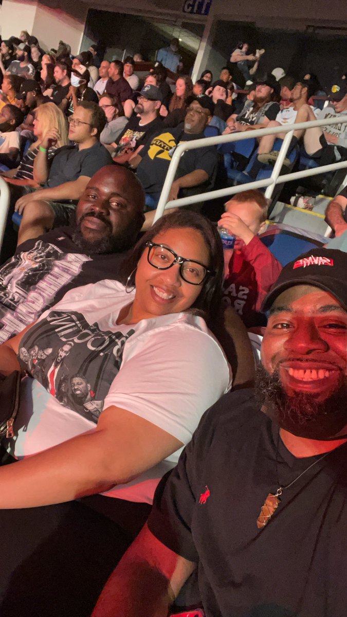 ThreeAmigos_Pod's tweet photo. @ThreeAmigos_Pod at #WWERaw https://t.co/zzoxdHNaBX