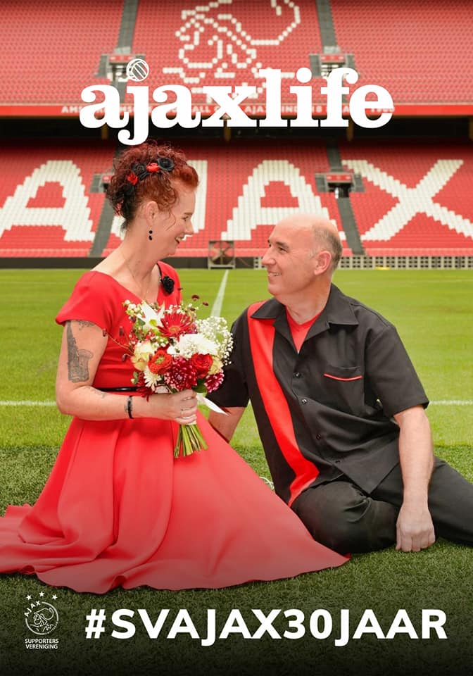 ajaxlife's tweet image. ☔ Het regent via onze kanalen toffe #SVAJAX30JAAR-covers! Supergaaf! Ook eentje maken? Zie: ajax.li/3w06nZd #ajax