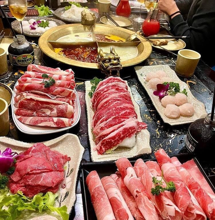 linaida18's tweet photo. Dinner for three hot pot😊😊😊 https://t.co/zjsHlEVMIY