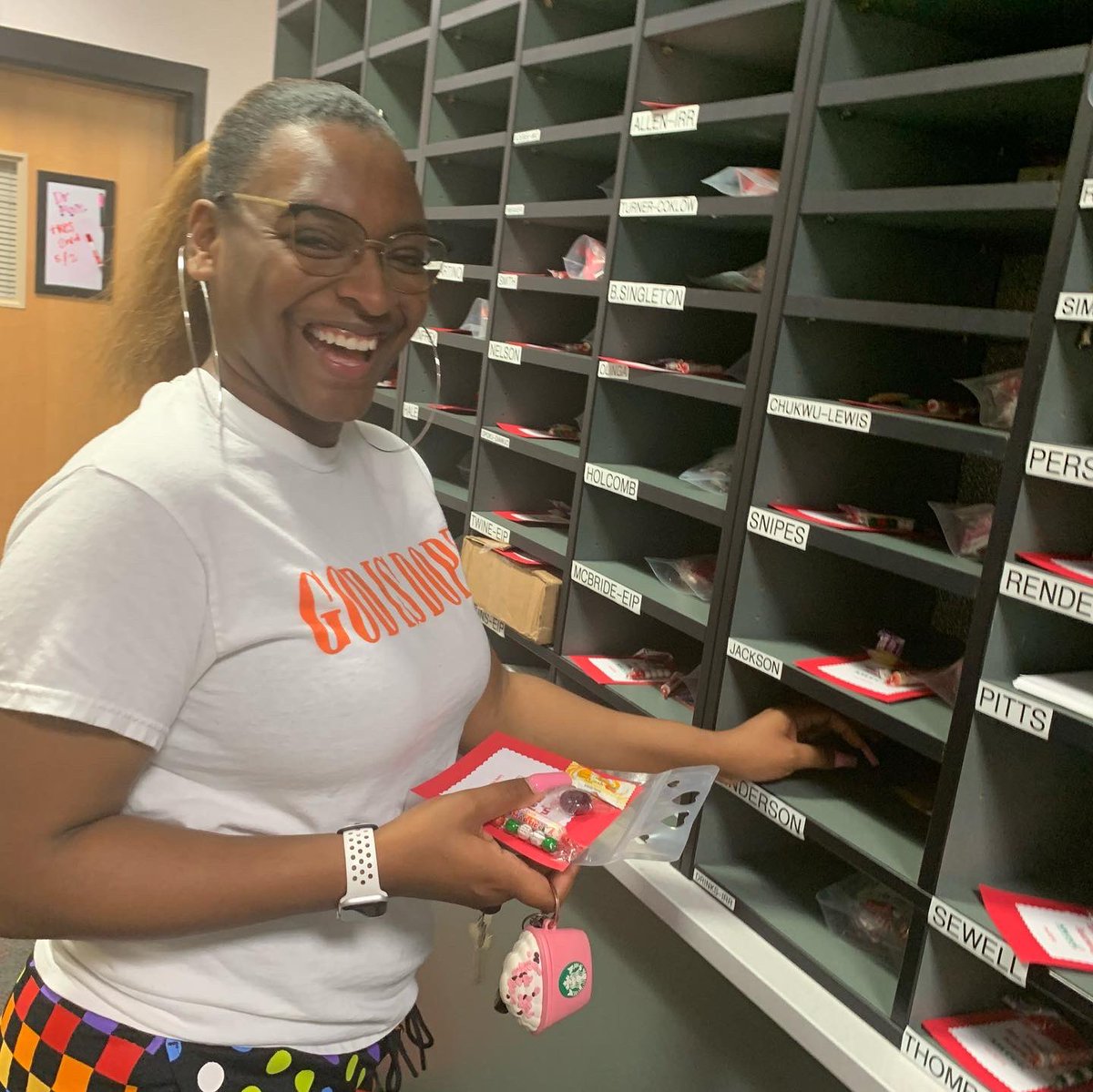 RES PTA Royals (@resptaroyals) on Twitter photo @res_royals_pta teacher appreciation gifts for 05-03-2022 #repost #love #positivity #truth #OperateInExcellence #schoolspirit #picoftheday #followme #comment #love #positivity <a href="/mzmitchell705/">Mz.Mitchell</a> #Teacher4life #proudteacher <a href="/RES_Royals/">Renaissance Elem.</a> <a href="/resptaroyals/">RES PTA Royals</a> @res_royals_pta teacher appreciation gifts for 05-03-2022 #repost #love #positivity #truth #OperateInExcellence #schoolspirit #picoftheday #followme #comment #love #positivity <a href="/mzmitchell705/">Mz.Mitchell</a> #Teacher4life #proudteacher <a href="/RES_Royals/">Renaissance Elem.</a> <a href="/resptaroyals/">RES PTA Royals</a>