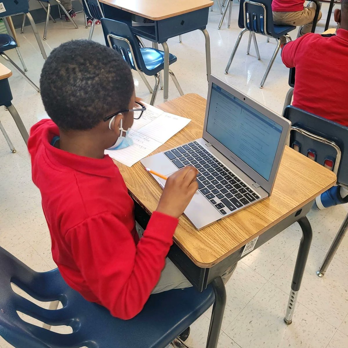 fpcsarmstrong's tweet photo. We prepare for PARCC Testing by taking practice assessments. Our scholars are ready to continue testing this week! Stay focused. #Armstrong #dccharterproud #FriendshipProud #parcctesting https://t.co/fKTPQVNtM1