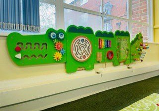 GreenwichLibs's tweet image. Visit #ColdharbourLibrary during their opening hours (click here: bit.ly/3LFhT2F) to see their newly decorated children’s library! Borrow books, attend activities, make new friends — make sure to remember your library card!📚 @Royal_Greenwich @Better_UK #LoveYourLibrary