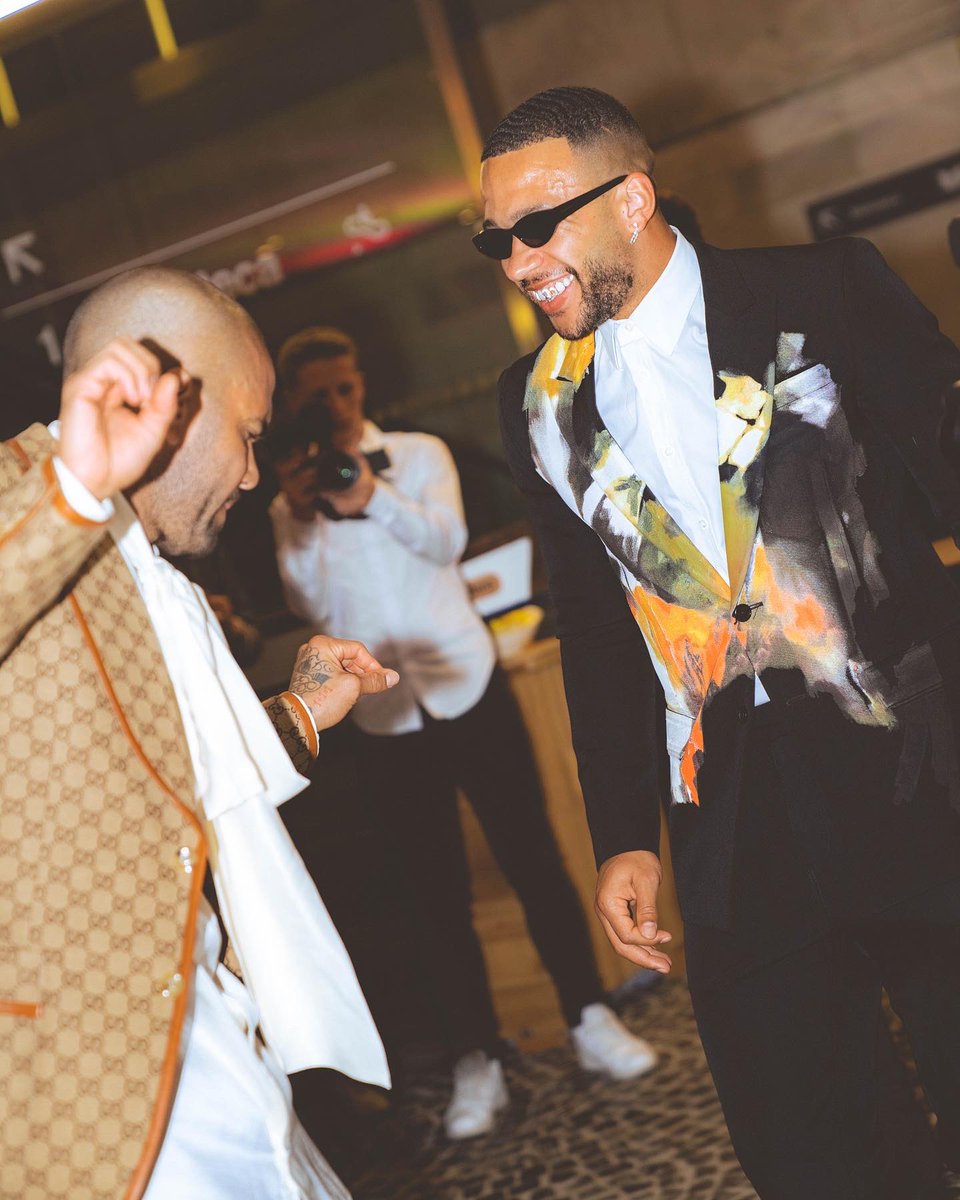 Memphis Depay tweet media