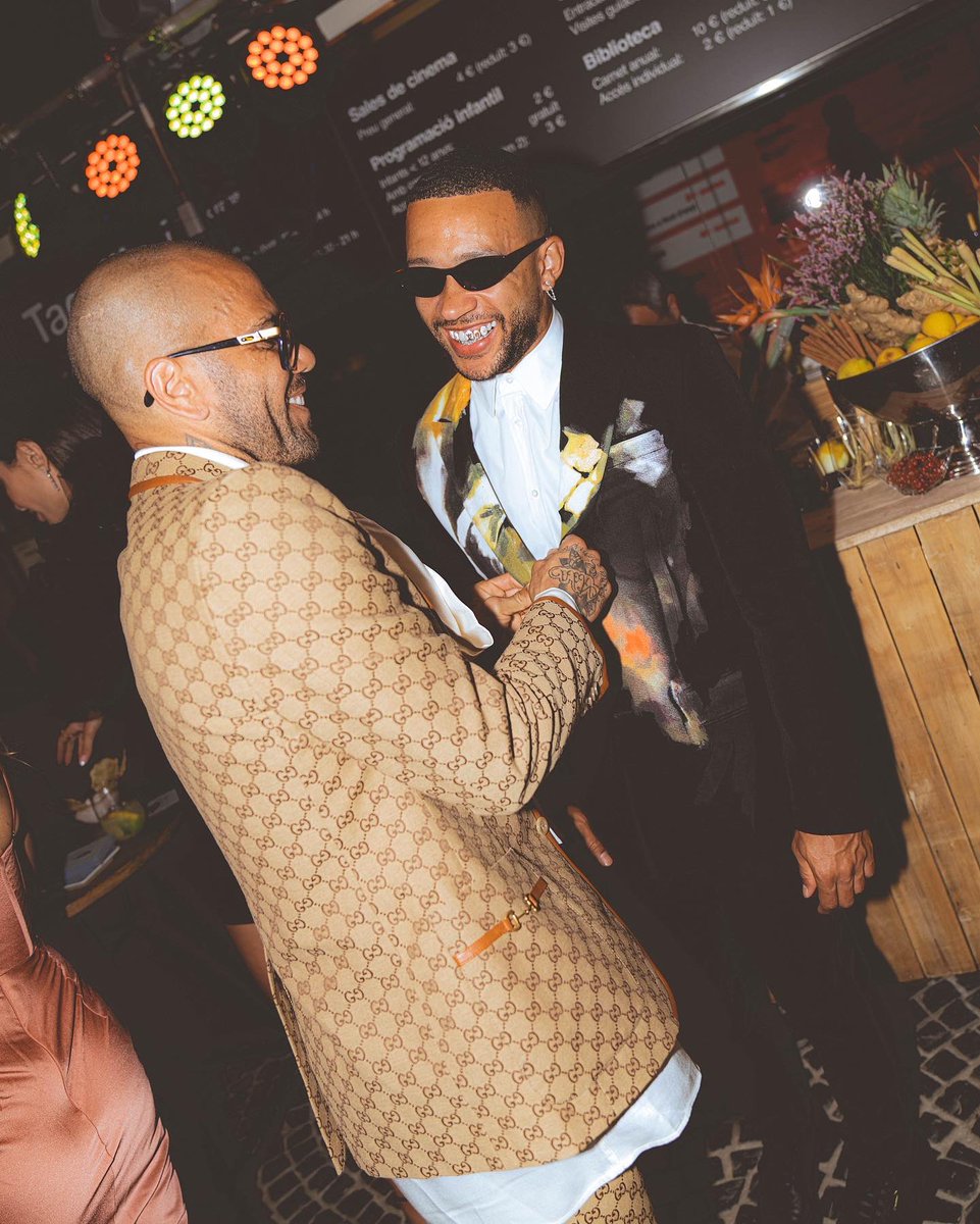 Memphis Depay tweet media