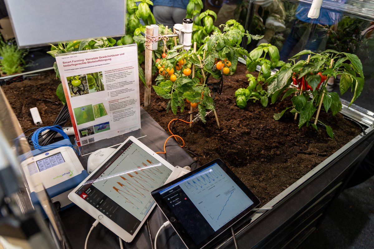 agroscope's tweet image. Vielfalt #Agroscope-Forschung an der BEA – Besuchen Sie unseren Stand (Halle 13) noch bis am Sonntag, 8. Mai und erfahren Sie mehr über Smart Farming sowie weitere spannende Themen.

🍎🐴🧀

@BEA_Messe 
agroscope.admin.ch/agroscope/de/h…