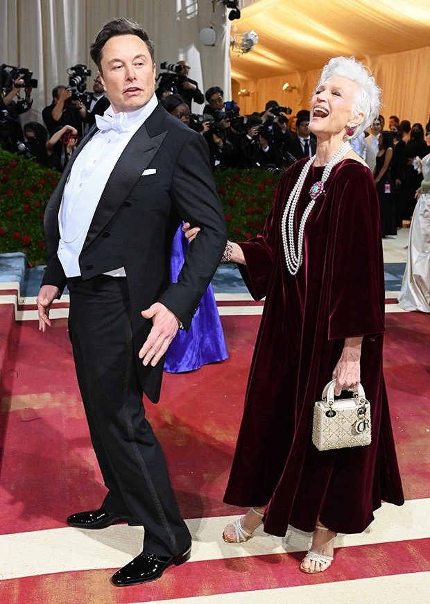 dogecoin_empire's tweet image. .@elonmusk was giving us some amazing meme material 🔥