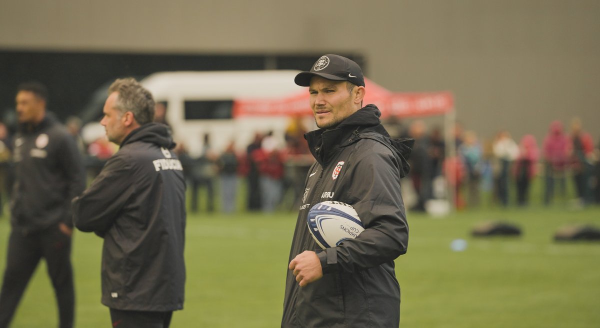 StadeToulousain's tweet photo. Focus sur le 𝕄𝕦𝕟𝕤𝕥𝕖𝕣 👊

📍 Loudenvielle

#MUNST https://t.co/cxHHuwYLoJ