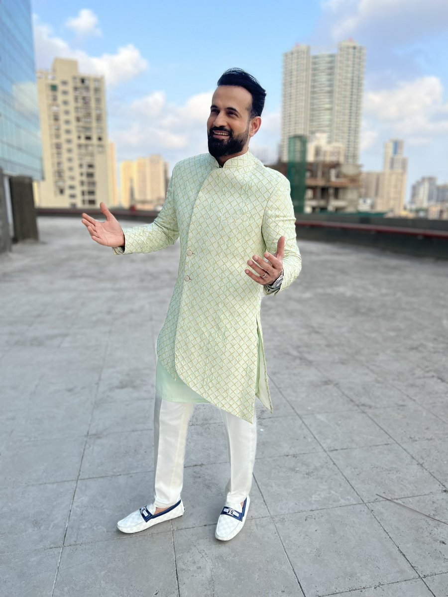 IrfanPathan's tweet photo. Eid Mubarak to all. Miss my family on this auspicious day but celebration with all of you makes its special. #EidMubarak https://t.co/huyhWMl5ti