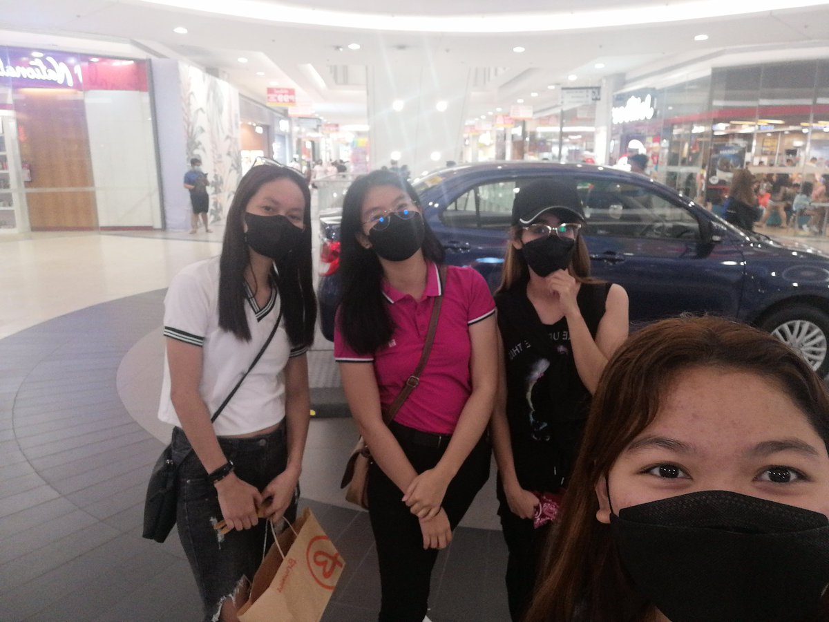 canbeyourAries's tweet photo. @ACinaction1 @_alhhhhhh @Cap10Manoban @jennieyuhh 💚✨

Ang tangkad ni Awki 😭 https://t.co/EHJh2THScr