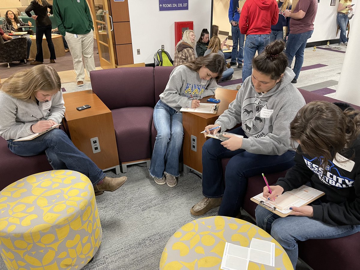 USD 303 Media tweet media