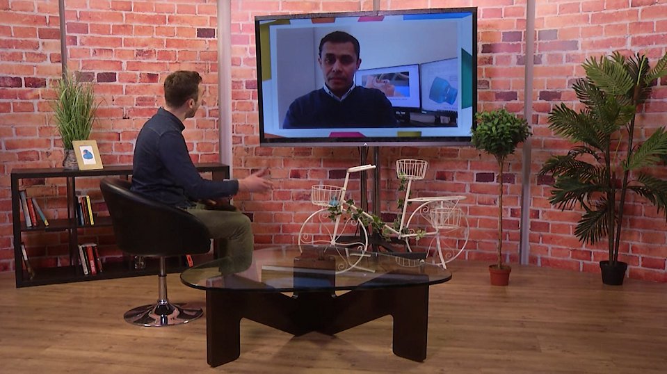 UoNPressOffice's tweet photo. Watch Dr Abdelkhalick Mohammad, Assistant Professor in Mechatronics @UoNEngineering, speak to @Notts_TV about how @UoN_UTC researchers are now refining their COBRA robot for use in human surgery.

Full interview at 05:40 ▶ https://t.co/OmzLaScNlF https://t.co/f6us21Utm0
