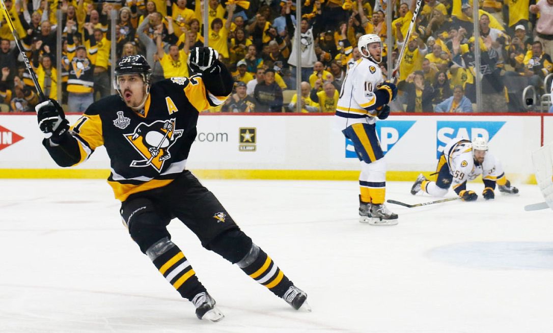 yinzzzerr's tweet photo. dear heavenly father, please bless us with one more run with these three🙏 #LetsGoPens https://t.co/cSnyb92ogk