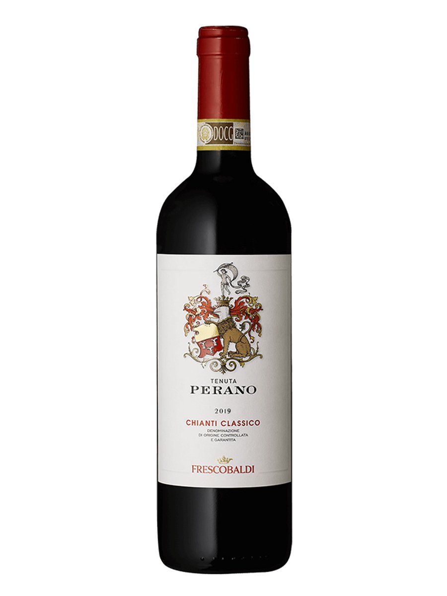 WineNewsIt's tweet photo. Il @chianticlassico 2019 di #TenutaPerano @FrescobaldiVini profuma di frutti rossi maturi e spezie. In bocca, il sorso inizia dolce, sviluppandosi con presa tannica incisiva e un’articolazione solida, dal finale serrato, https://t.co/RmzZl8s2m2 https://t.co/bnRMqWCUeX