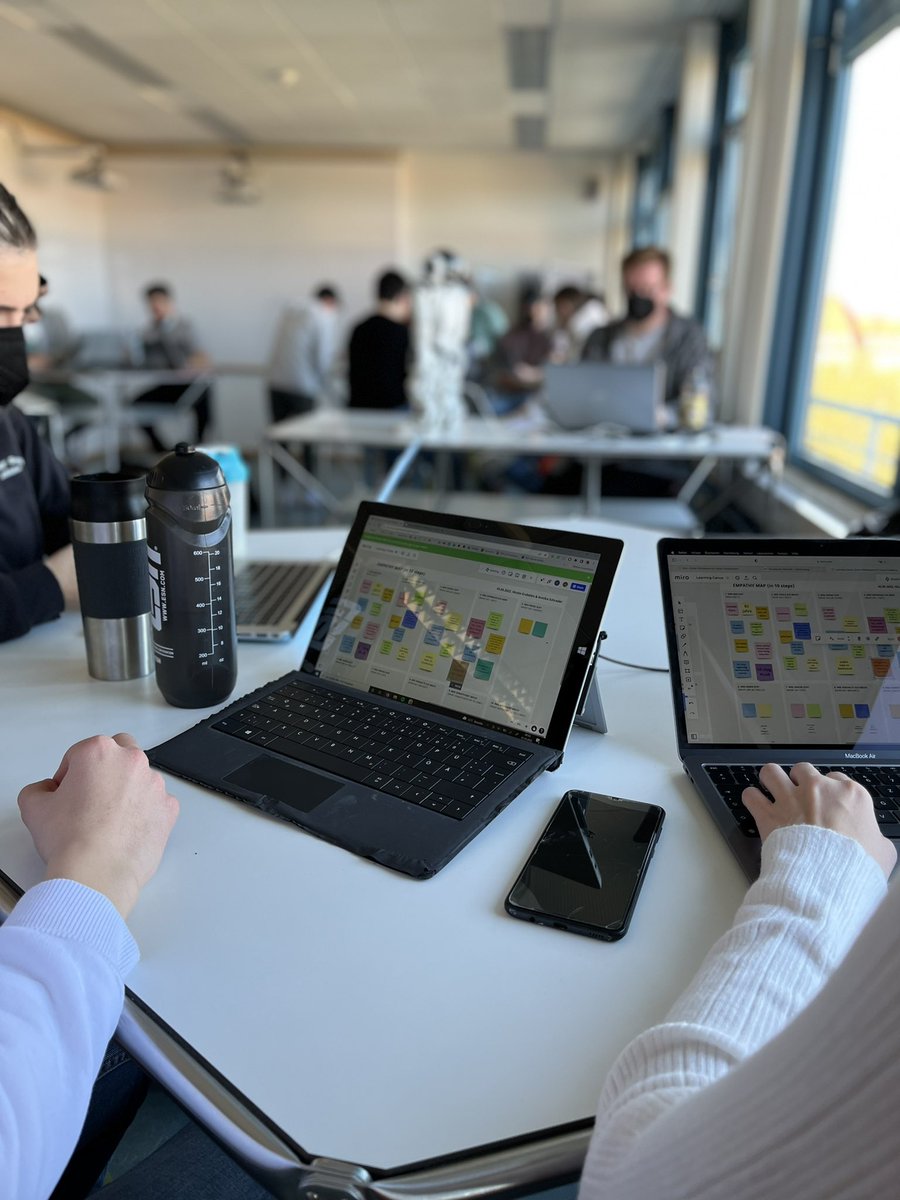 mediendidaktik's tweet photo. Today @NaoRobot was assisting me in moderating an #EmpathyMapping session as part of #LearningExperience design #LXD in my course on #LearningDesign at @BHT_bln https://t.co/WwQvpeDk3T