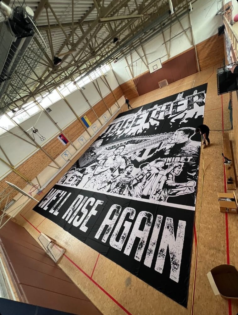 84_club's tweet photo. ⚫️⚪️ BIG news! They have arrived! 🤩

Pictures taken by the manufacturer before shipping. Search: 123flagofficial on Instagram 📸

Are you ready @dcfcofficial? 👀
🐏

#dcfc https://t.co/MubEGkZM4P