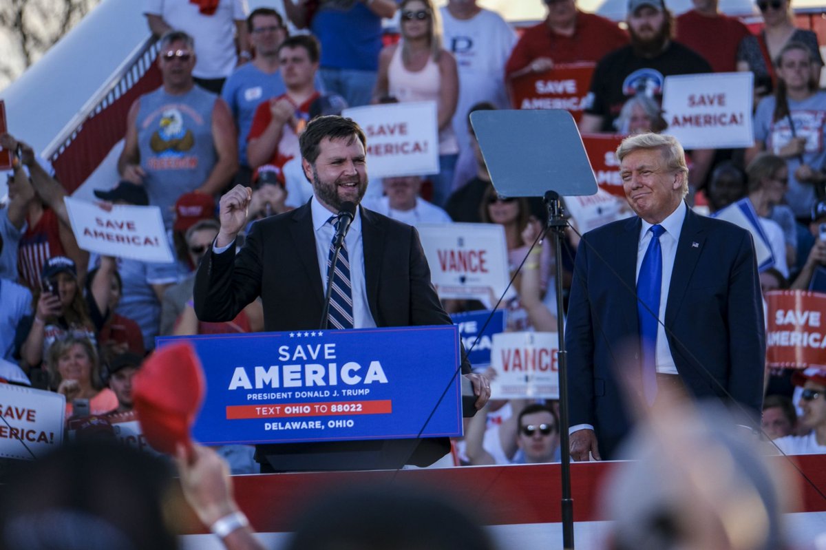 bpolitics's tweet photo. Voters in Indiana and Ohio are heading to the polls today.
Here's what we're watching this #ElectionTuesday โฌ๏ธ https://t.co/JLuVLJEidw