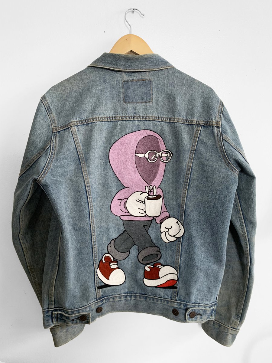 I guess you could say I wear my heart on my sleeves. Nothing but the best; my chain stitched friend. #InvisibleMay #TuestTheProcess 🤍☕️🧵