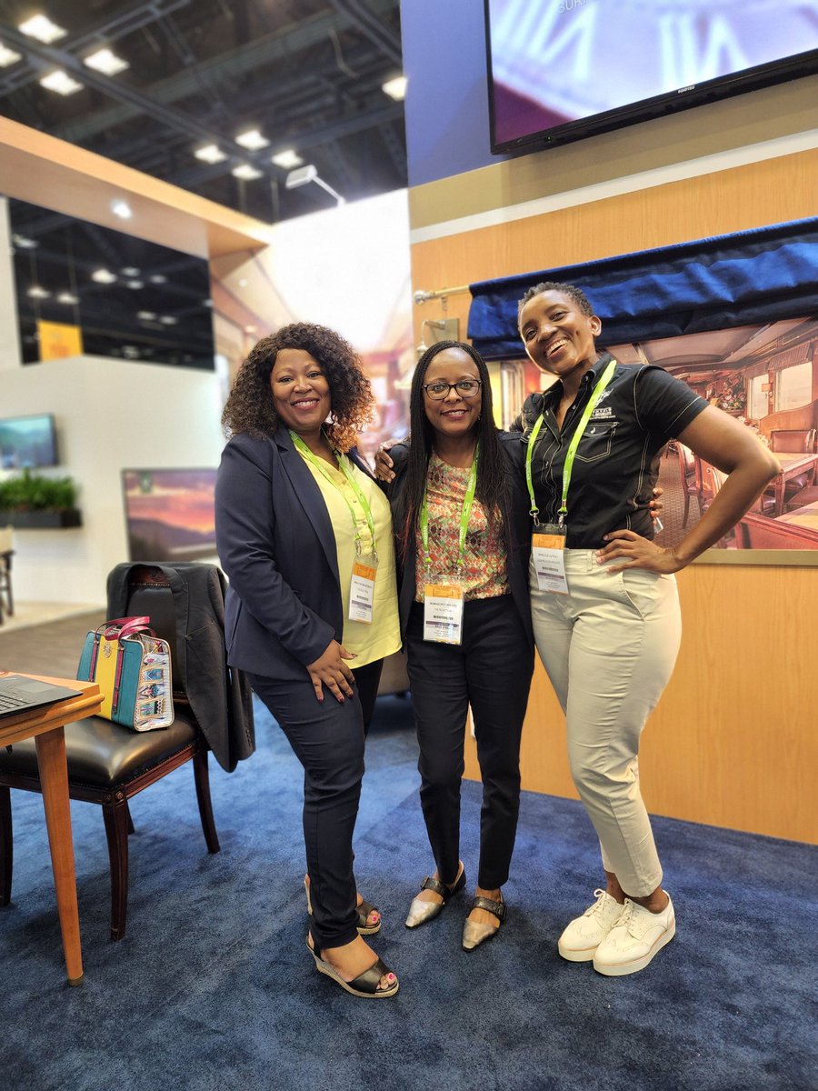 Sonto Ndlovu🇿🇦❤ (@sontondlovu) on Twitter photo Look who came to say hello <a href="/tourist_ms/">Eco-LifestyleTourist</a> <a href="/LeratoSekgobel7/">Lerato Sekgobela</a>
#WeLiveagain #TravelIndaba22 Look who came to say hello <a href="/tourist_ms/">Eco-LifestyleTourist</a> <a href="/LeratoSekgobel7/">Lerato Sekgobela</a>
#WeLiveagain #TravelIndaba22