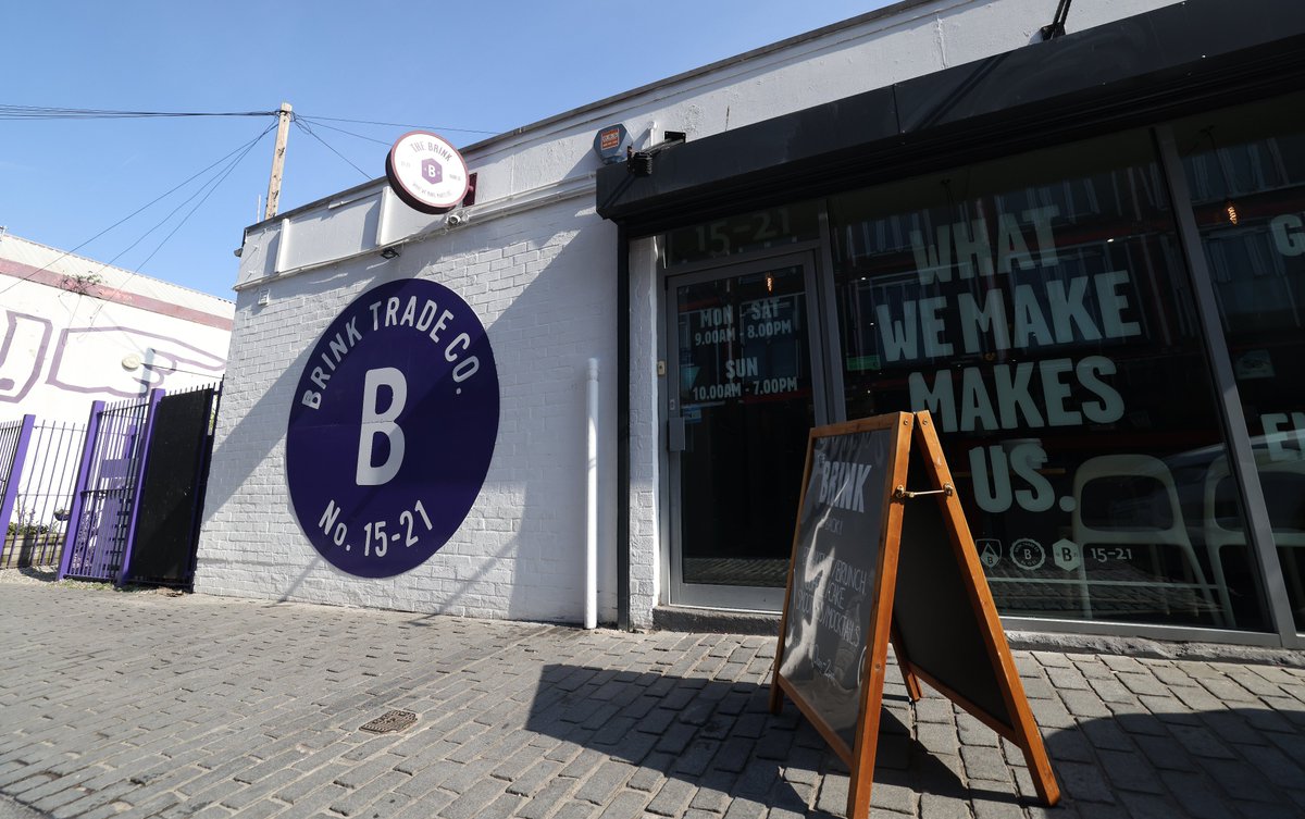 TheBrinkLpool's tweet photo. Want to pop by but don’t know where to find us?

📍 You can find us on Parr Street, Liverpool
👋 Open Monday to Friday
⏰ 10am – 2pm

#TheBrink #Liverpool #DryBar #LiverpoolBusinesses #ThingsToDoLiverpool #WhatsOnLiverpool #FoodLiverpool #LiverpoolFoodies https://t.co/XSKEOJu8iw