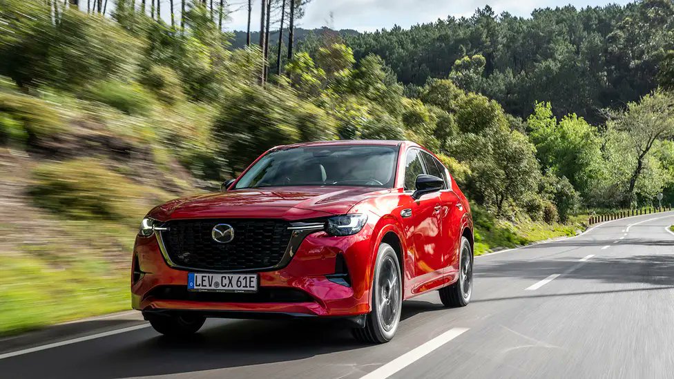 JaMtoka's tweet image. Top Gear Review: Mazda CX-60 — It’s Mazda’s flagship: the largest, most expensive SUV it’ll sell you in Europe and also its first plug-in hybrid. For now...