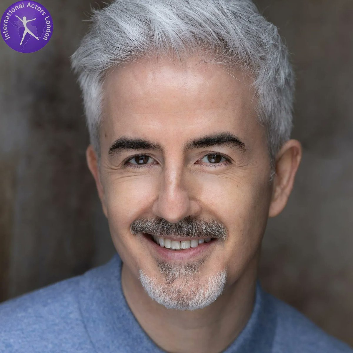 This week we'd like to introduce you to <a href="/RoberCorrecher/">Roberto Correcher</a>! He is known for the Spanish version of ‘Ugly Betty’ and his first feature film ‘Excuse me darling, but Lucas loved me’. Roberto speaks six languages, Spanish, English, German, Dutch, Danish, and French!