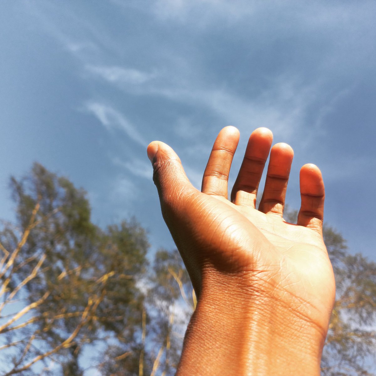 thebl_indeye's tweet photo. Their is freedom when one gets the help they need, for their is no shame when one asks for help, be bold enough and take that lip of faith because your mental health matters. 
Remember God loves you so much and you gatt this 💖  #MentalHealthAwarenessMonth 
#thebl_indeye podcast https://t.co/Su8w3sztwH