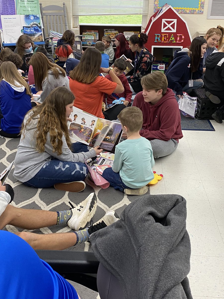 ❤️watching Pathways &amp; Perkins projects in action <a href="/laurabethbaker/">Mrs. Baker's Class</a> Candace King <a href="/MHJuniorHigh/">MHJH</a> <a href="/Dr_JakeLong/">Jake Long</a> <a href="/BombersMh/">Mountain Home Public Schools</a> <a href="/M2McW/">Michele McWilliams</a> <a href="/campmommy/">BeccaCamp</a> @jenniferlseaman <a href="/kcgbeckham/">Cathy Beckham</a> <a href="/wecook1992/">Sheri Smith MHHS</a> <a href="/EdDcte/">Arkansas Ed. DCTE</a> <a href="/jrw1321/">Ross White</a> @TimJJohnston <a href="/aactea/">AACTEA</a> <a href="/ArkEducator/">Mike Mertens</a> <a href="/lauriecramton/">Laurie Cramton</a> <a href="/laura_strider/">Laura Strider</a>