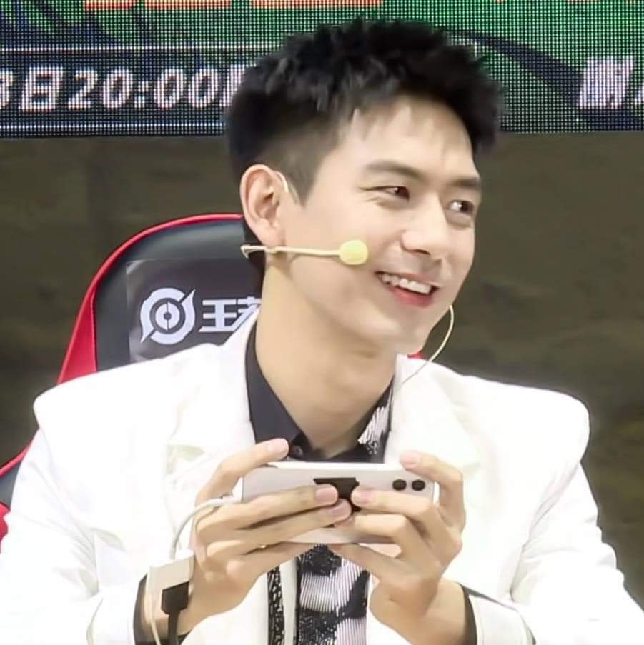nittle0908's tweet photo. ขอสลบ..กับรอยยิ้มนี้..☺️☺️☺️☺️😜😜😊😊🧡🧡😁😁 https://t.co/6tpSotoZDN