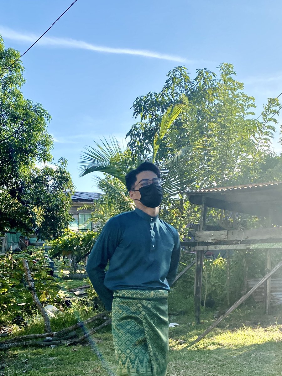 snizxxm's tweet photo. selamat hari raya 🌙 💚 https://t.co/2heodmr7Mu