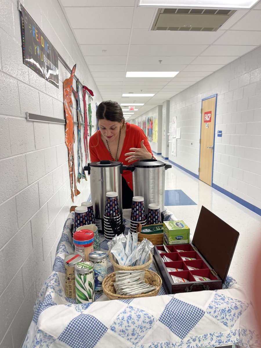 The smiles of admin delivering morning treats to the doors of our wonderful teachers @MVWES #MVWES <a href="/gdoneal01/">Gina O'Neal</a> <a href="/KatNgo_/">Kat Ngo</a> #TeachersAppreciationWeek