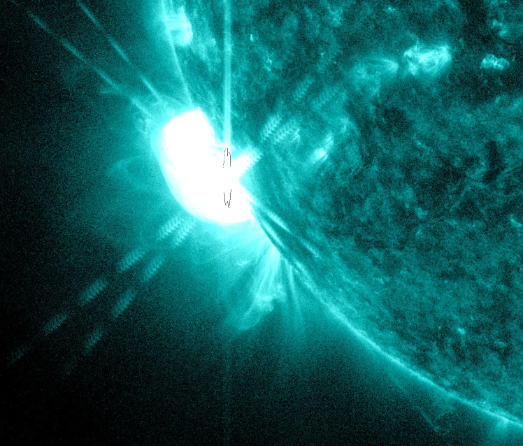 heliosfera's tweet photo. 2022-05-03 13:25:00 UTC: Destello clase X1.1 en limbo SE + bloqueo de radio fuerte (R3)
Imagen SDO/AIA-131 +Modelo D-Region Absorption Prediction https://t.co/UDXLBJ3I32